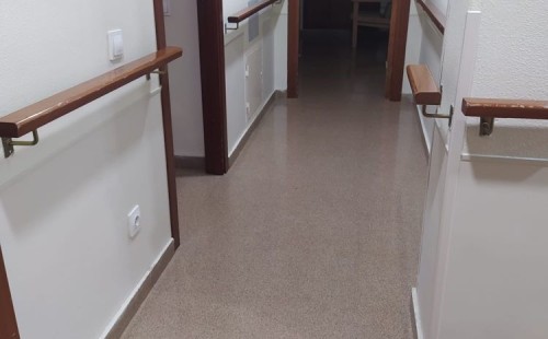 PAREDES DE RESIDENCIA GERIÁTRICA