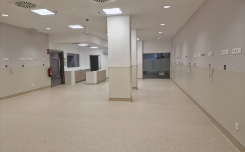 REVESTIMIENTO EN HOSPITAL DE ZARAGOZA